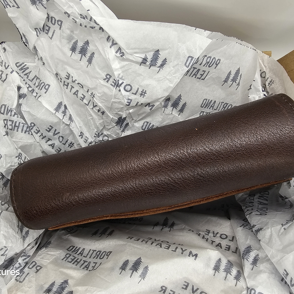 Portland Leather Women's Metro Mini Crossbody Bag - Picture 6 of 10